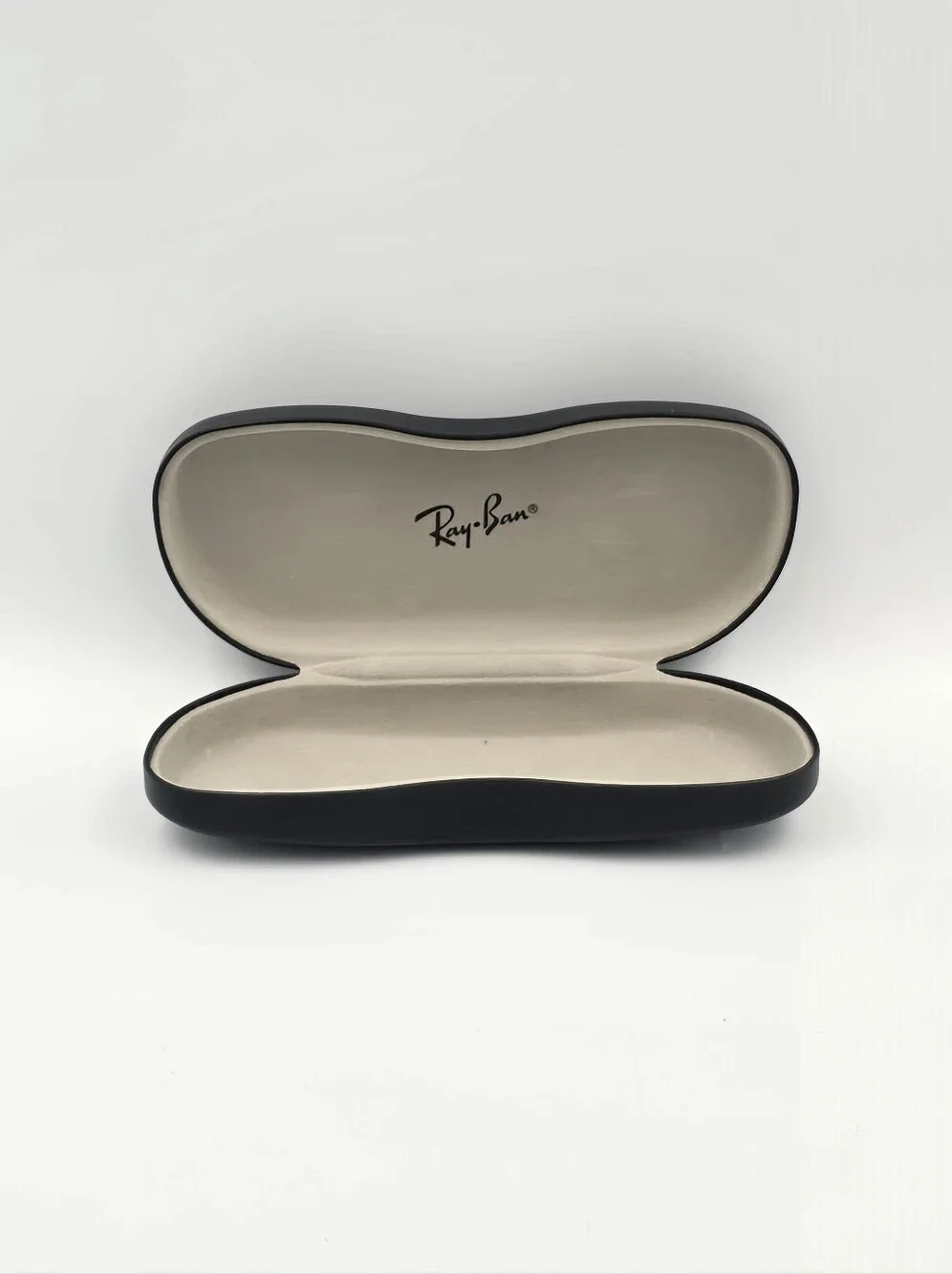 Authentic Ray-Ban Sunglasses Case - used exelent condition